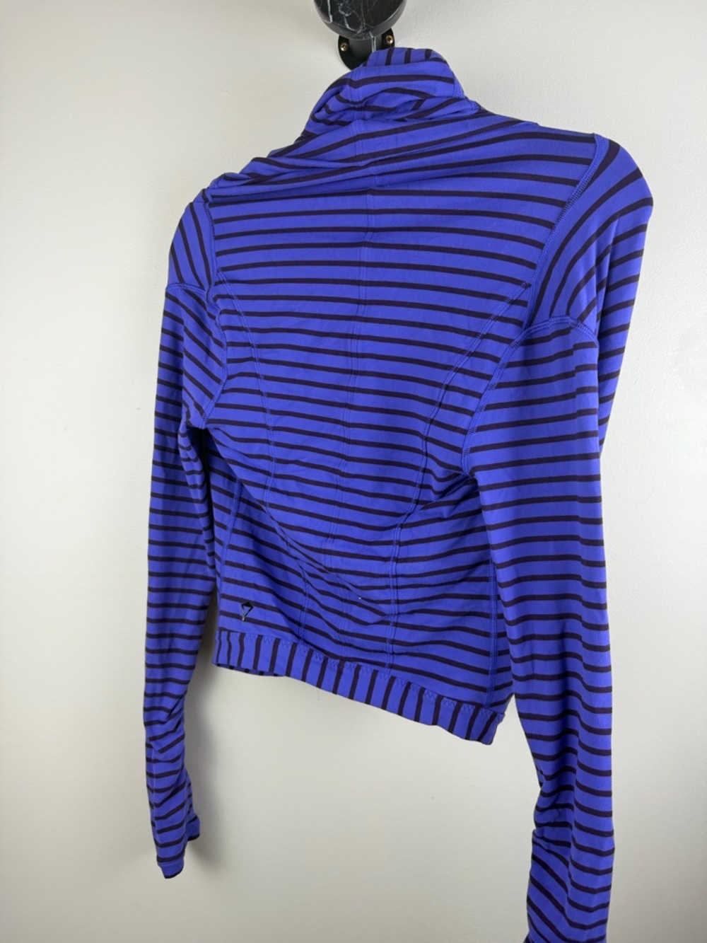 Ivivva Purple Striped Long Sleeve Cropped Cowl shrug - Picture 4 of 5